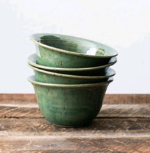 Load image into Gallery viewer, Ceramic Pottery bowls for every day use stackable bowl set of 4