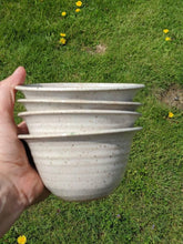 Load image into Gallery viewer, Set of 4 small ice cream dessert bowls.