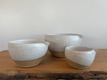 Load image into Gallery viewer, Set of 3 hand throne stoneware mixing bowls
